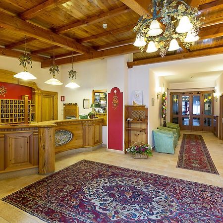 Hotel Trieste Roccaraso Bagian luar foto