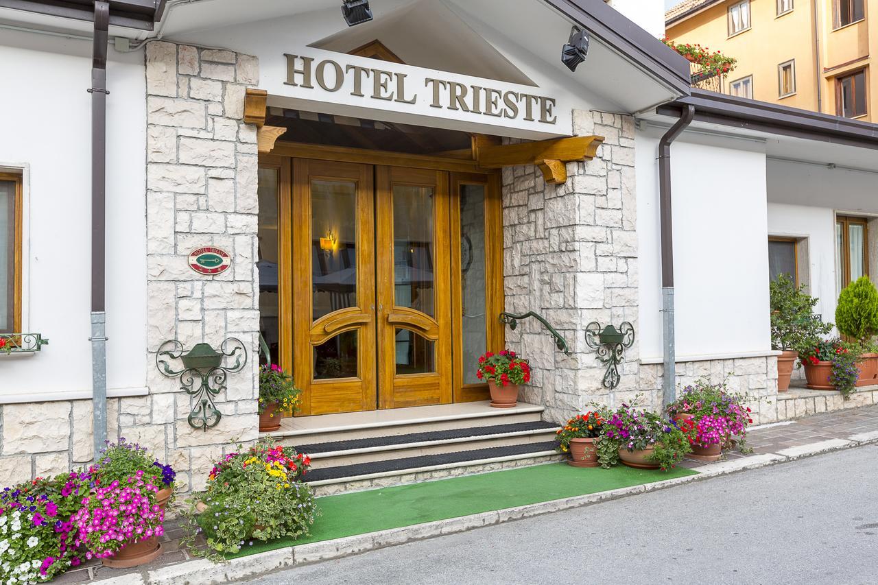 Hotel Trieste Roccaraso Bagian luar foto