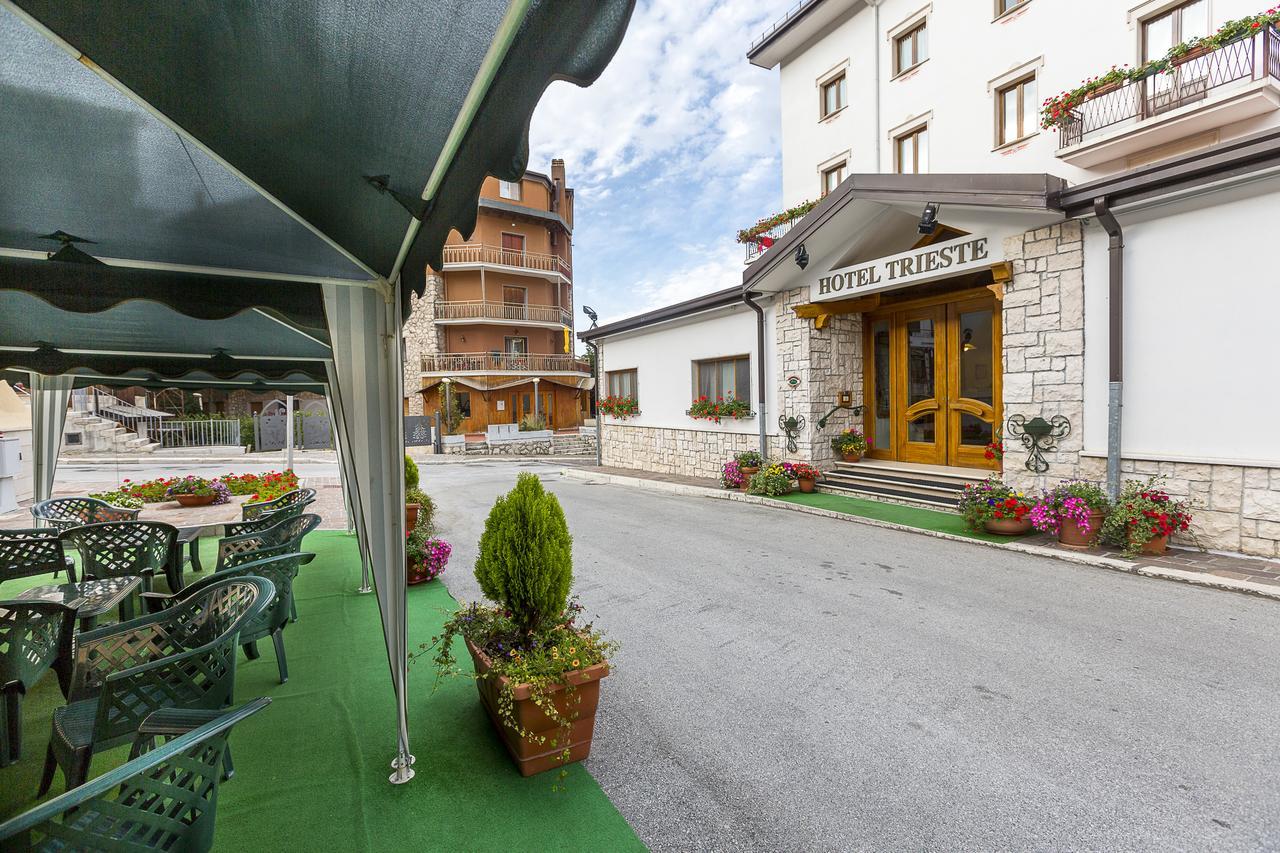 Hotel Trieste Roccaraso Bagian luar foto